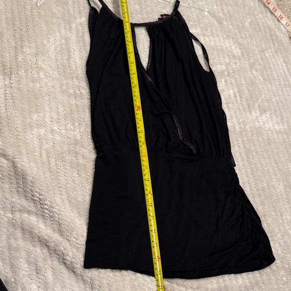 2B Bebe Black Top, sleeveless size small - Picture 7 of 12